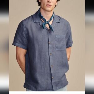 Lucky brand men's linens shirt. A1
